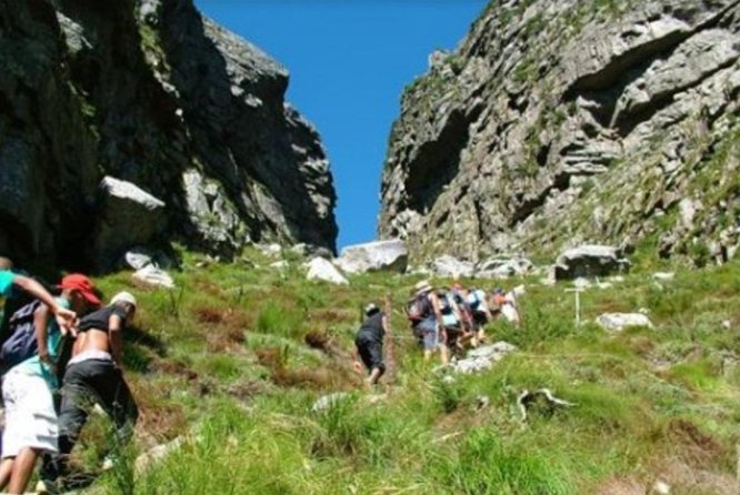 1 day CARPATHIAN PEAKS & CHALETS hike - Zărnești Gorges and the reward of variety