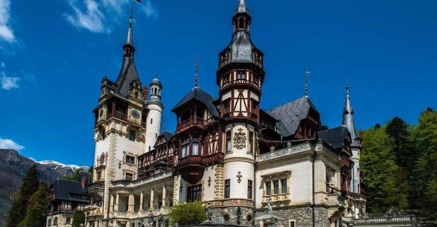 3-Day Medieval Transylvania Package Tour - Peleș Castle and Sinaia Monastery