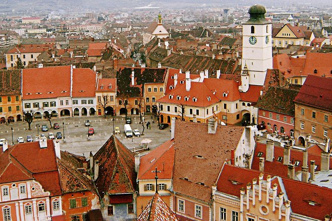 3-Day Transylvania Tour with Dracula's Castle - Peles Castle and Romania’s royal chapter