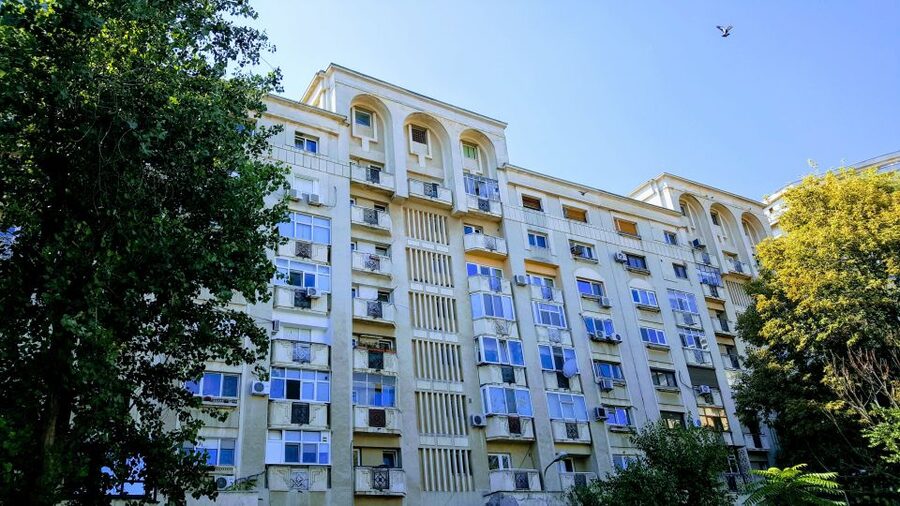 3-Hour Guided Tour of Communist Bucharest - The café break and the pace of the walk