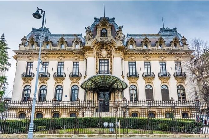 4h Bucharest Panoramic Tour by Car with stops - CEC Palace and the final stretch