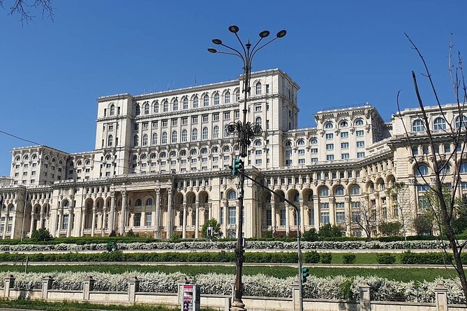 5h Bucharest City Tour by Car/Minivan – Small Group max 7 people - Ceaușescu Mansion and the Village Museum