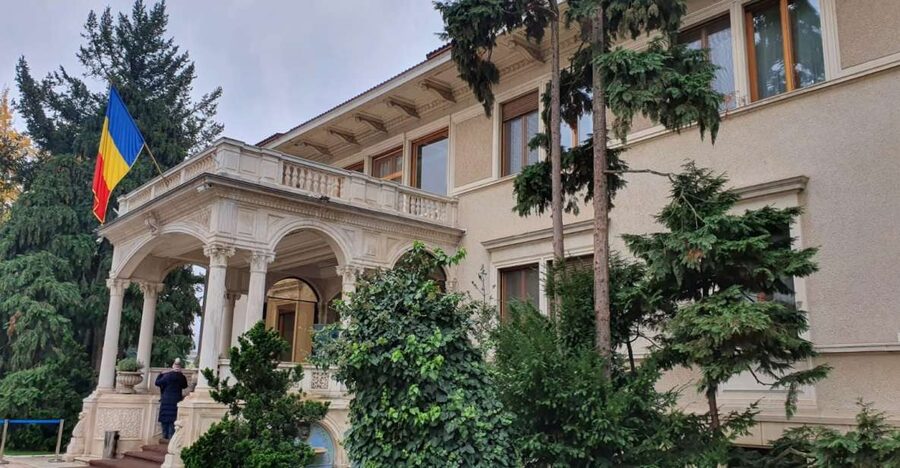 6h Communism Tour in Bucharest with Ceausescu Mansion - Starting at the Palace of Parliament