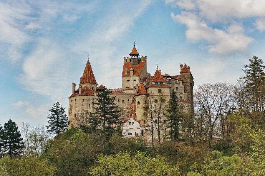 7h Dracula's Castle Private Tour from Bucharest - Fast Tour - What to bring and how to prepare