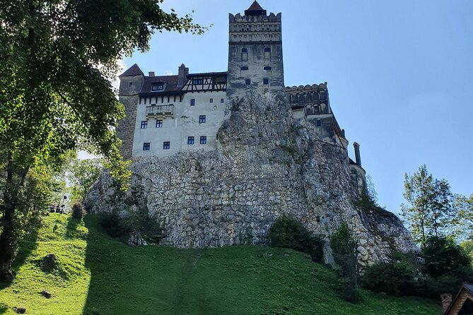 8h Dracula's Castle Private Tour from Bucharest - Fast Tour - A private ride from Bucharest