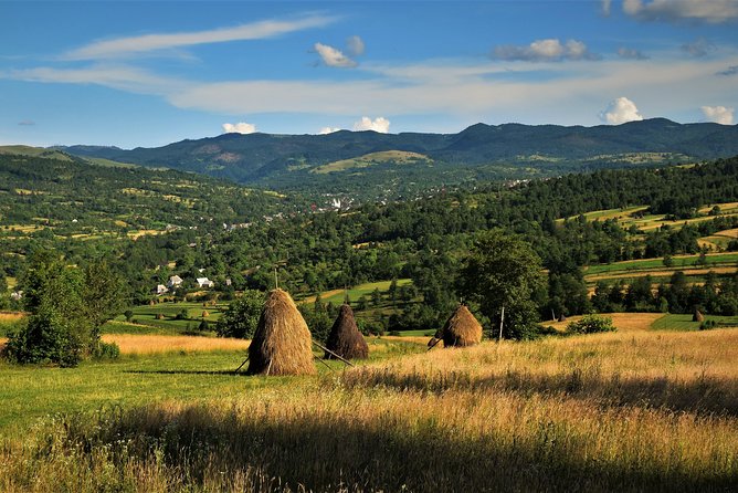 A Journey Back in Time: Countryside from Transylvania and Maramures - 15 Days - Staying in villages instead of just photographing them