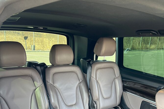 Airport Transfer -One way Bucharest Otopeni Henri Coandă Airport - When the driver becomes a local guide