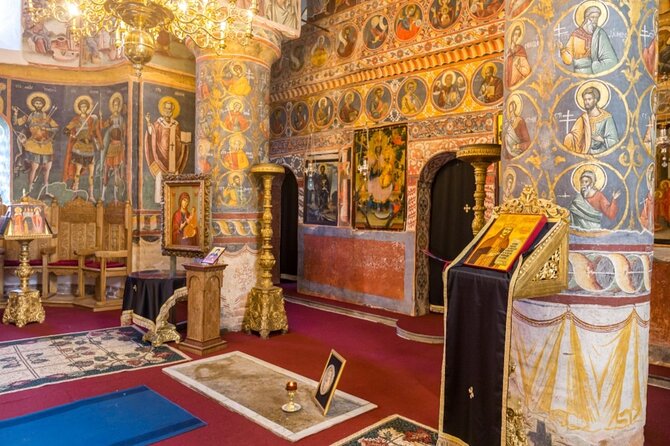Bison Sanctuary, Vlad the Impaler Princely Court & Dracula Grave - What the Private Format Adds