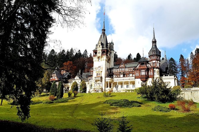Bran Castle & Peles Castle - Premium Private Tour - Nicolas as guide and driver