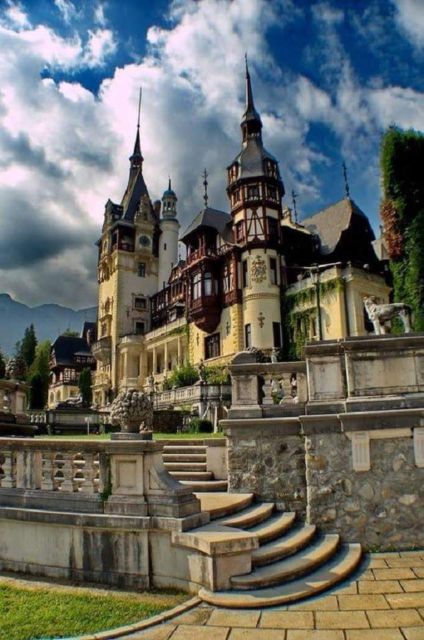 Brasov: Bran, Peles and Cantacuzino Castles Day Tour - What this Brașov castle day gets right