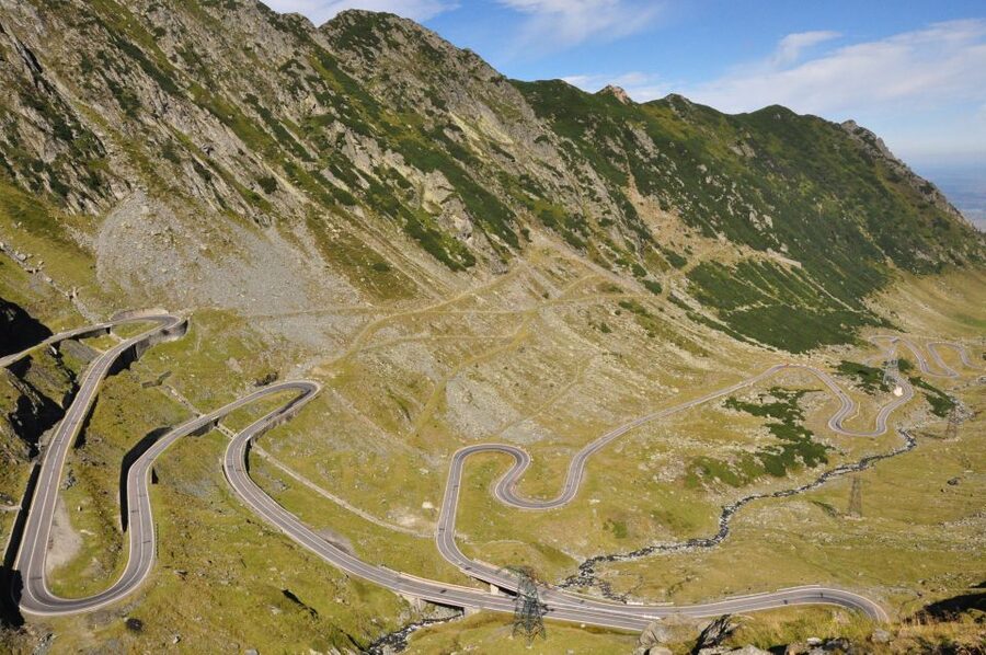 Brasov: Private Fagaras Mountains Trekking Tour - From Balea Lake to Capra Lake
