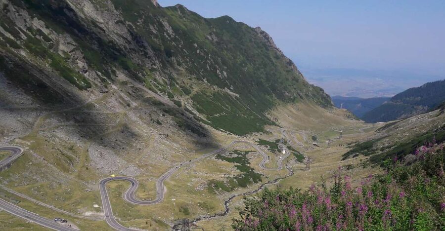 Brasov: Transfagarasan Highway, Balea Lake & Carta Monastery - Summer and winter are two different tours