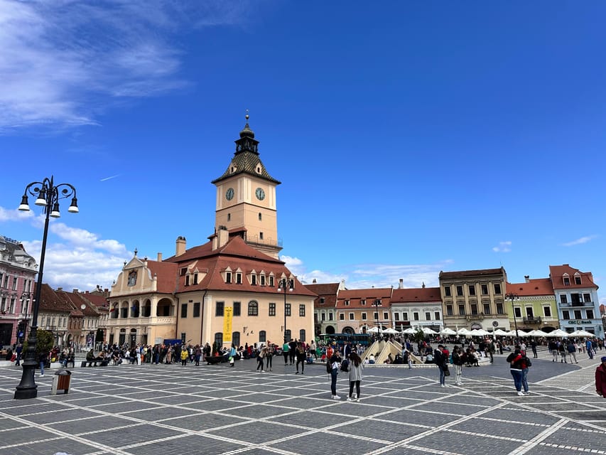Brasov: Walking Tour of the Old Town & Photo Hotspots - Entering the Black Church