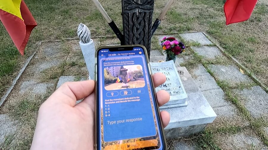 Bucharest 1989 Revolution Walking Tour with Smartphone App - A practical way to get more from the history