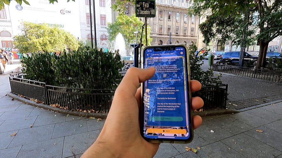 Bucharest 1989 Revolution Walking Tour with Smartphone App - Reading the city through location-based clues