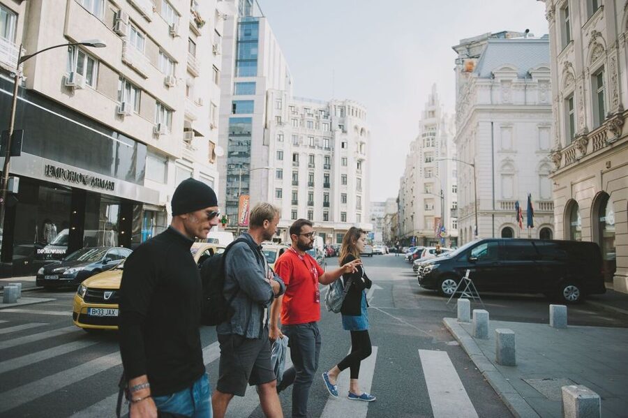 Bucharest: 3-Hour Walking Tour - Carturesti Carusel and the covrig stop
