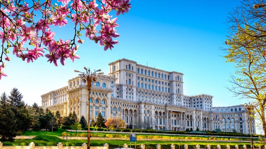 Bucharest: 4-Hour Walking Food Tour in the Old Town - Why this Bucharest food walk works