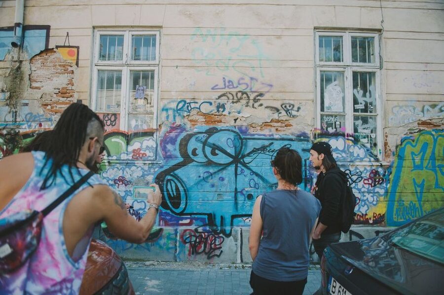 Bucharest Alternative Walking Tour - Inside the University of Architecture