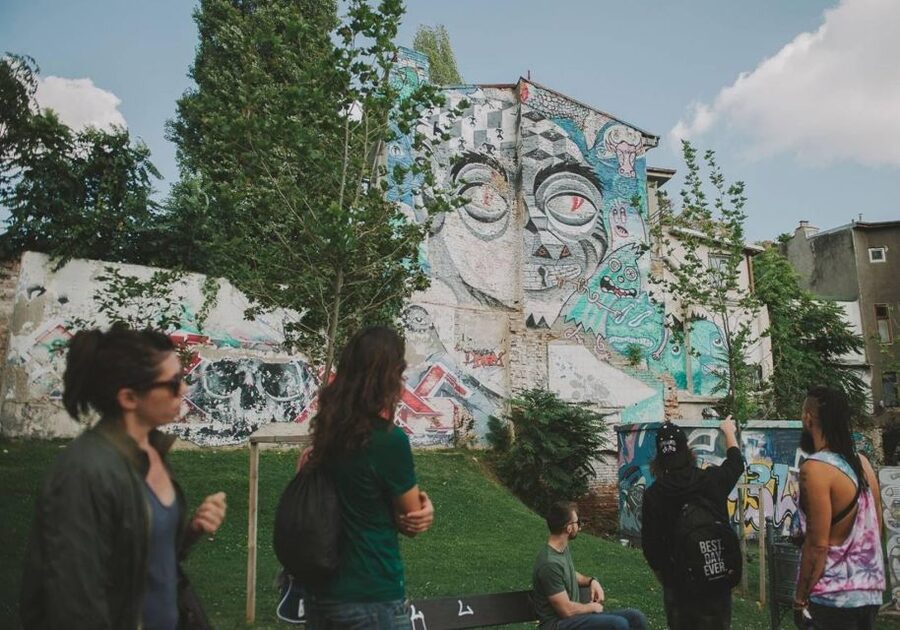 Bucharest Alternative Walking Tour - Starting at Piata Romana with a street snack