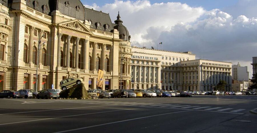 Bucharest: City Highlights Guided Walking Tour - Pace, weather, and group size