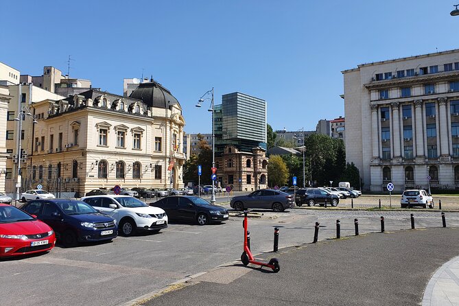Bucharest City Tour 4h - Calea Victoriei reveals Bucharest’s sharp contrasts