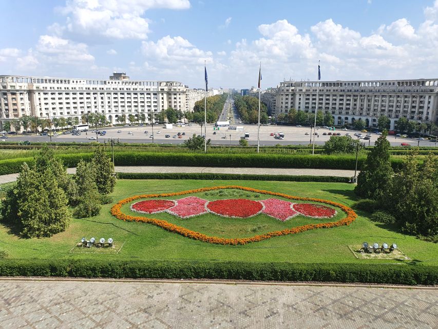 Bucharest City Tour 4h - Small Group Tour by Car - Bucharest in four hours: a useful first look