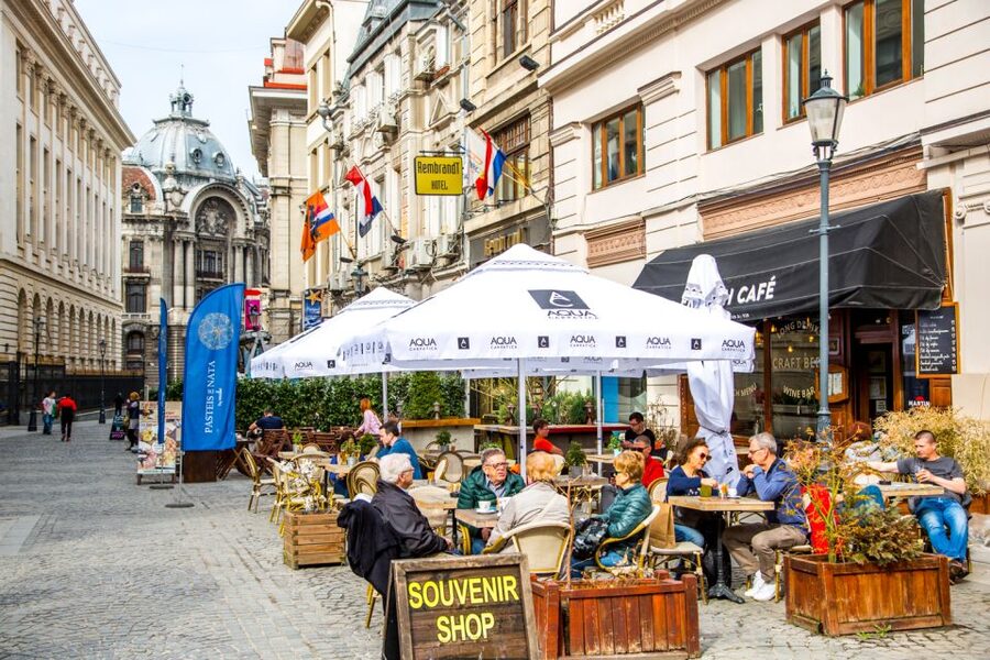 Bucharest City Tour – A Day to Remember - Starting beneath the Romanian Athenaeum