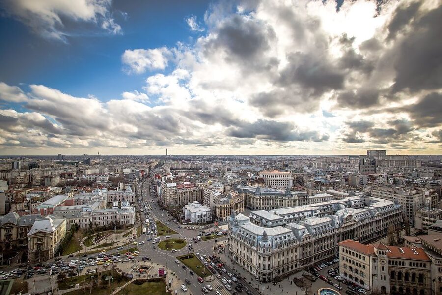 Bucharest City Tour – A Day to Remember - Romanian food, local conversation, and the final drink