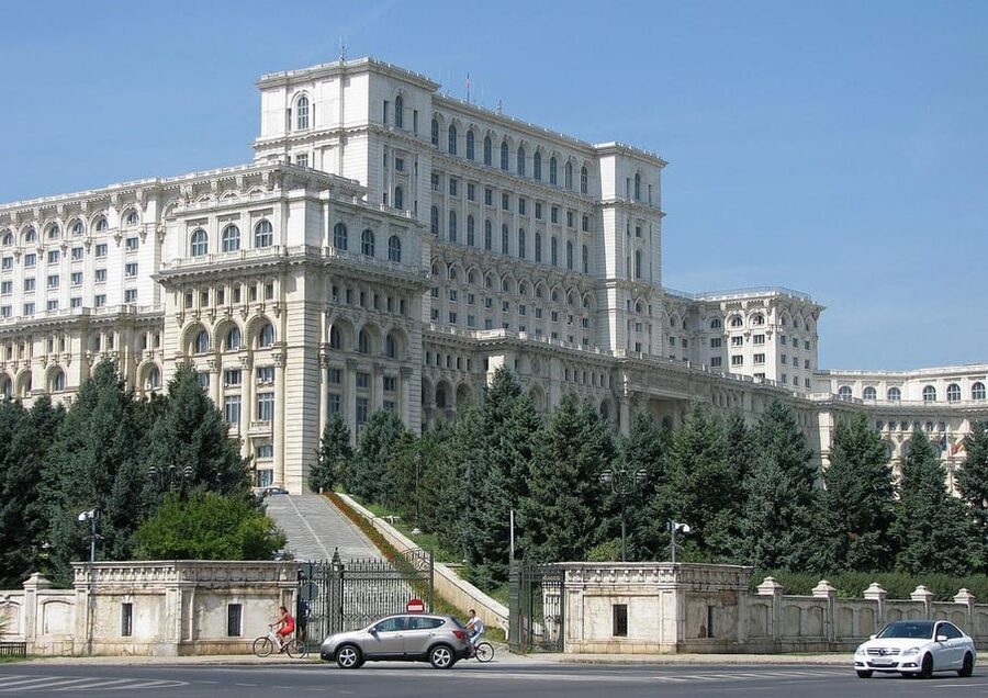 Bucharest city tour by car - Ceaușescu’s House and the late communist period