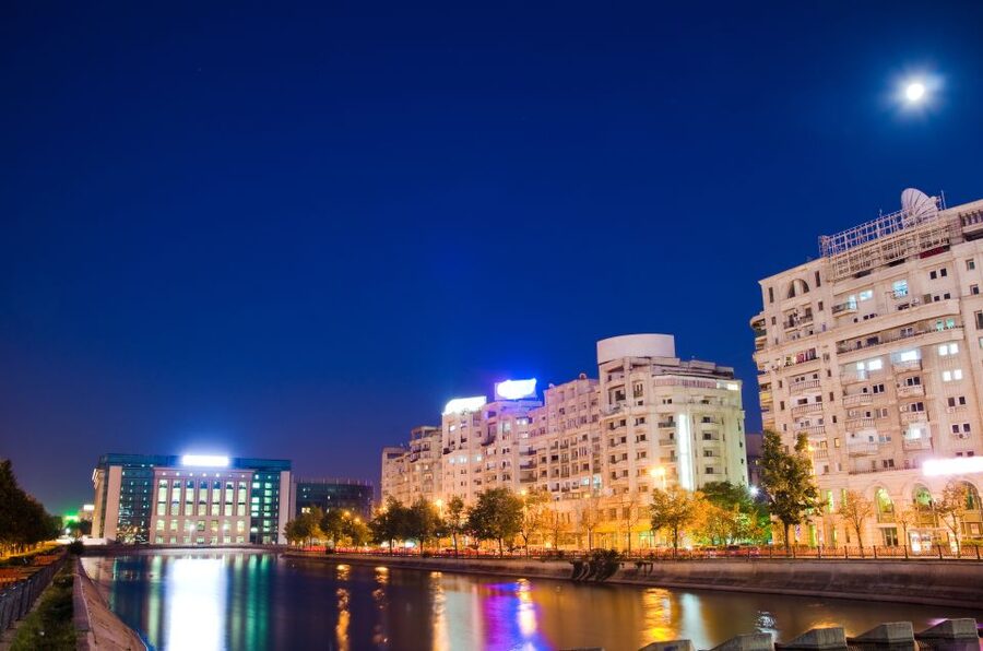Bucharest: Communist Tour including Ceausescu Residence - Who should book this experience?