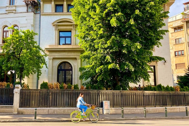 Bucharest: Craft Beer Tour with Traditional Meal - How the three hours are likely to feel