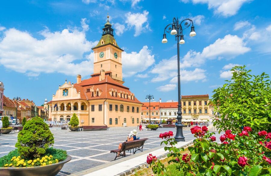 Bucharest: Dracula Castle, Peles Castle & Brasov Guided Tour - FAQ