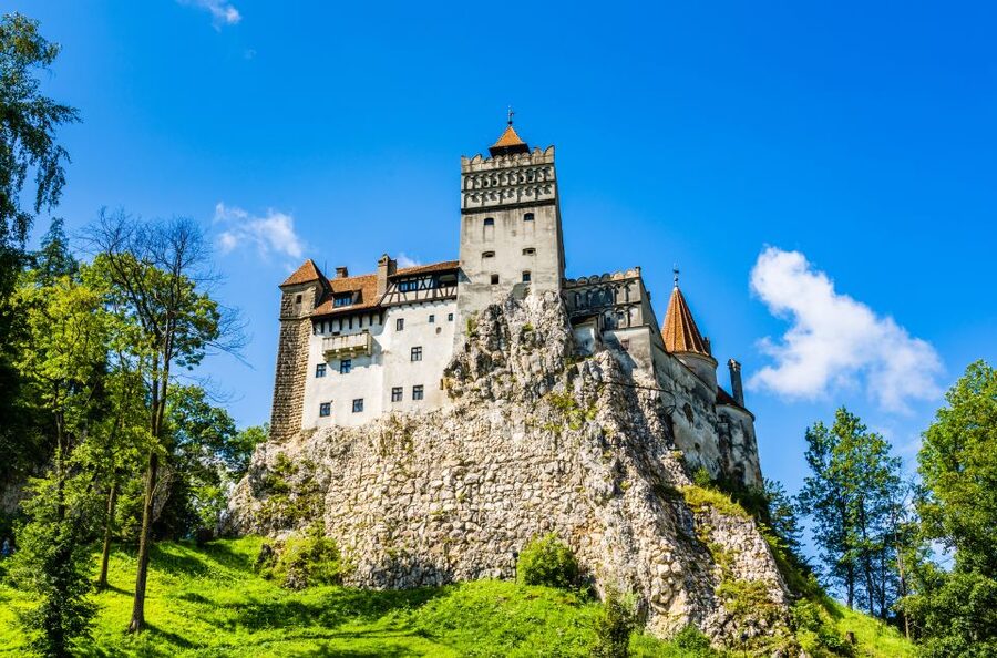 Bucharest: Dracula Castle, Peles Castle & Brasov Guided Tour - What to pack for this 14-hour day