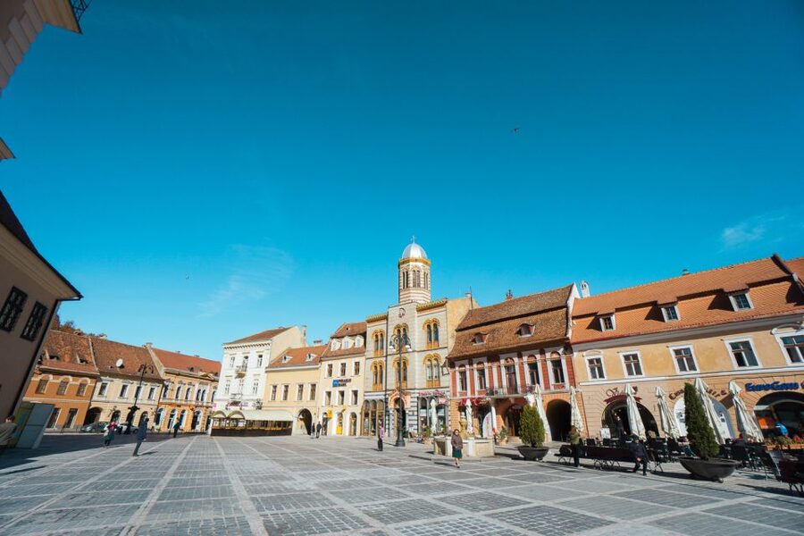 Bucharest: Dracula's Castle, Peles Castle, & Brasov Old Town - Key points to know before booking