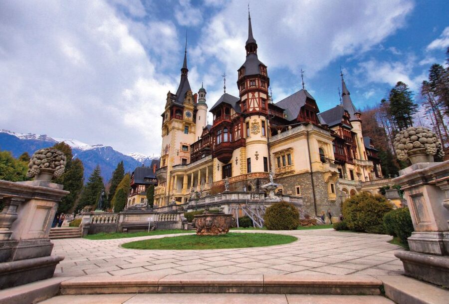 Bucharest: Dracula's Castle, Peles Castle, & Brasov Old Town - Practical tips for a better day