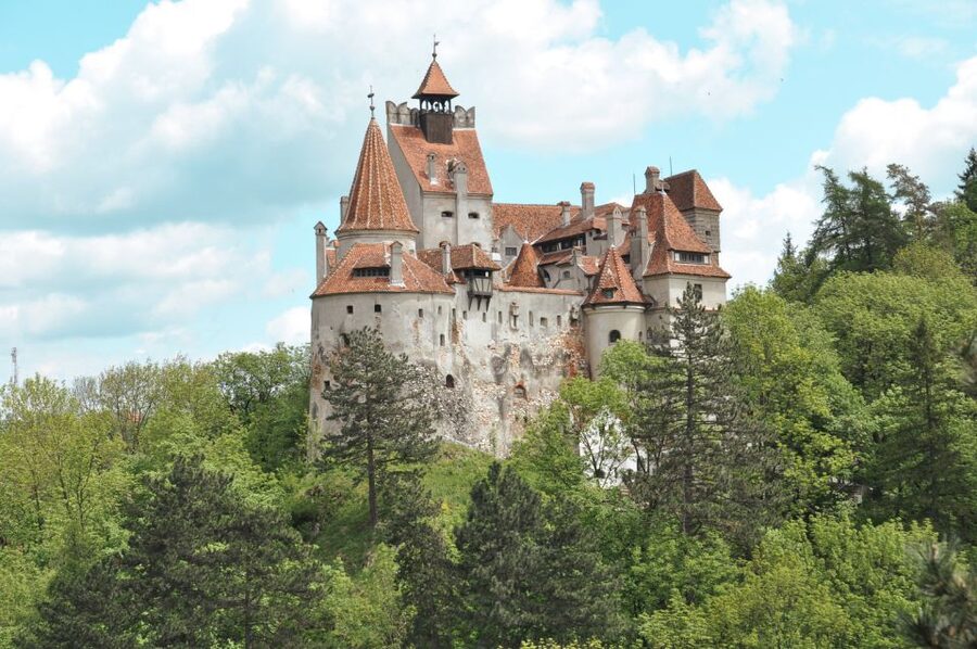 Bucharest: Dracula's Castle, Peles Castle, & Brasov Old Town - Brașov Old Town is more than a final stop