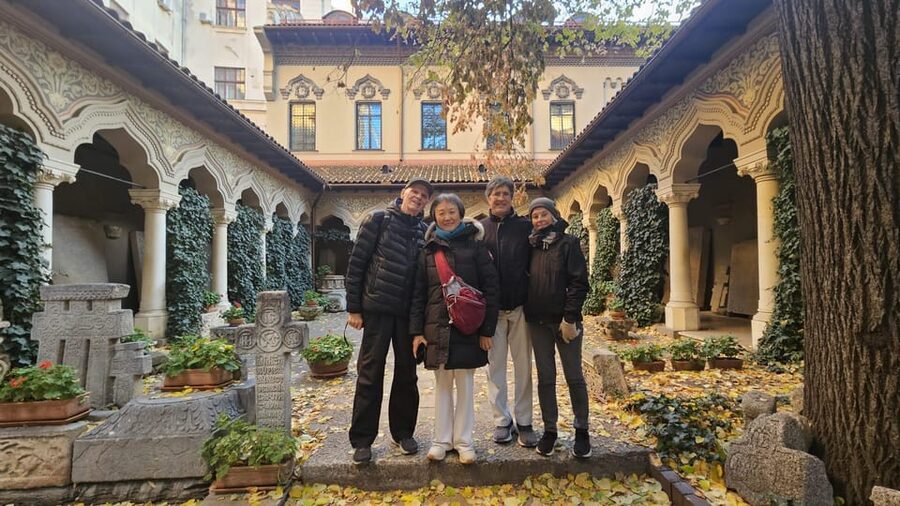 Bucharest: Guided Walking Tour with Romanian Snack - Key points to know before you book