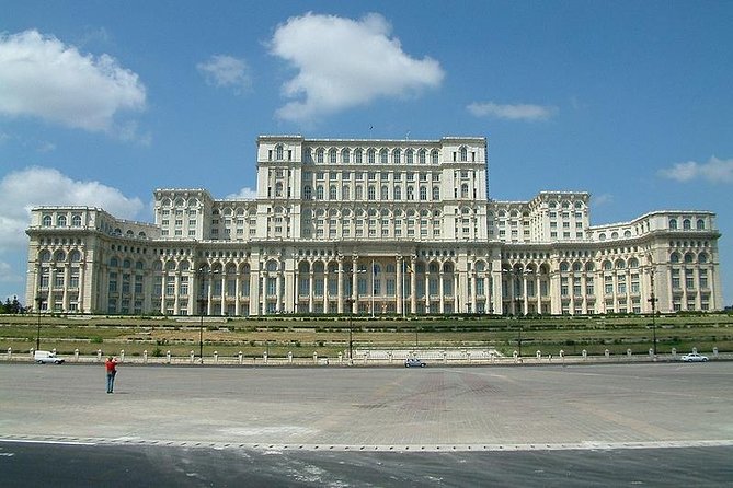 Bucharest Half a Day Bike Tour - What the guides add to the ride