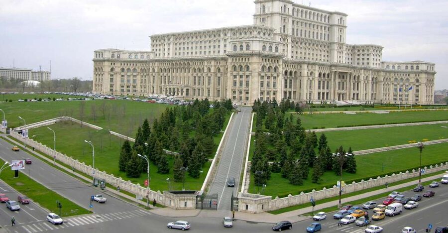 Bucharest: Half-Day Sightseeing Tour - What this four-hour Bucharest tour is really trying to do