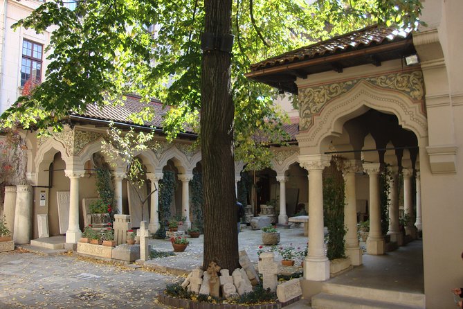 Bucharest Highlights Bike Tour - From the old center to the communist civic project
