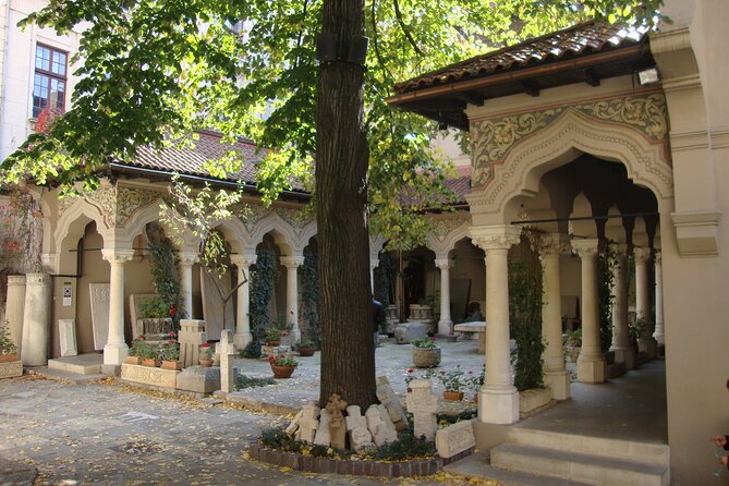 Bucharest Highlights Walking Tour - From monarchy to dictatorship at the Royal Palace
