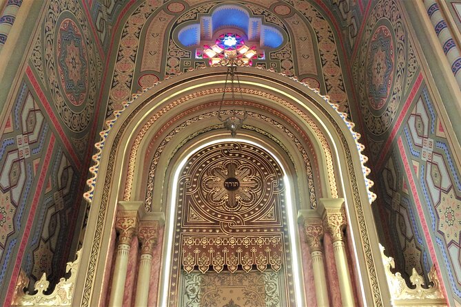 Bucharest Jewish Heritage | Private Walking Tour - The Jewish State Theater and its Yiddish tradition