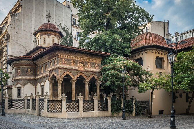 Bucharest Old Centre Tour - The National Bank and the remains of Șerban Vodă Inn