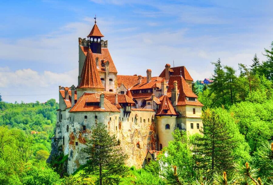Bucharest: Peles Castle, Bran Castle & Brașov Day Tour - The scenic transfer toward Sinaia