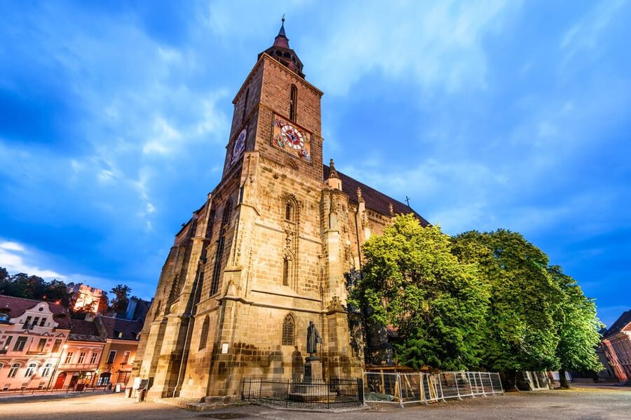 Bucharest: Peles Castle, Bran Castle, & Brasov Full-Day Tour - What to bring and how to pace yourself