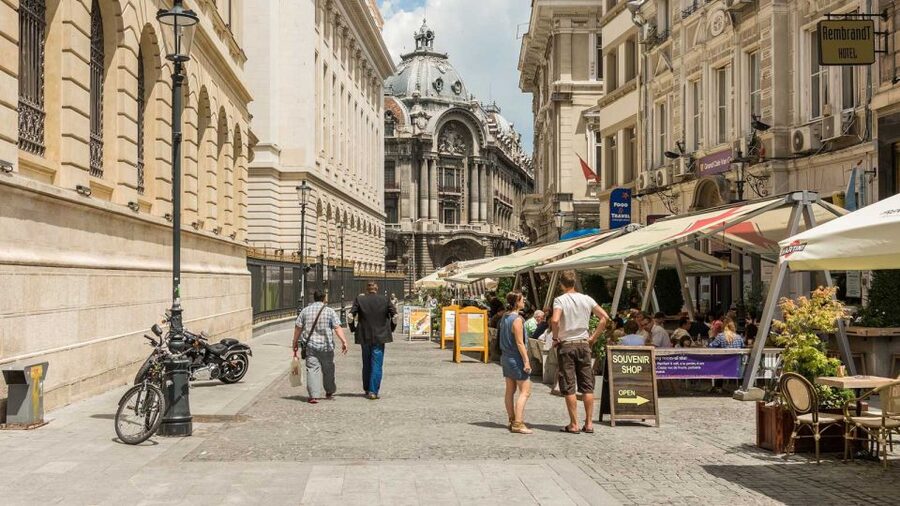 Bucharest Private City Tour 4h with Hotel Pickup & Drop-Off - What the $131 price includes and leaves out