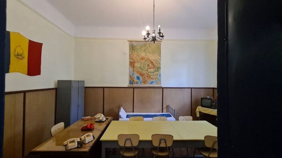 Bucharest: Private Last Days of Ceausescu Tour in a Dacia - Targoviste and the final hours