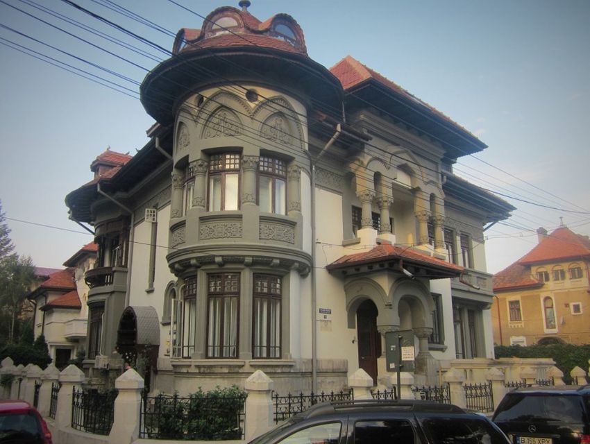 Bucharest: Private Three Neighborhoods Tour by Vintage Car - Why an old Dacia changes the way you see Bucharest