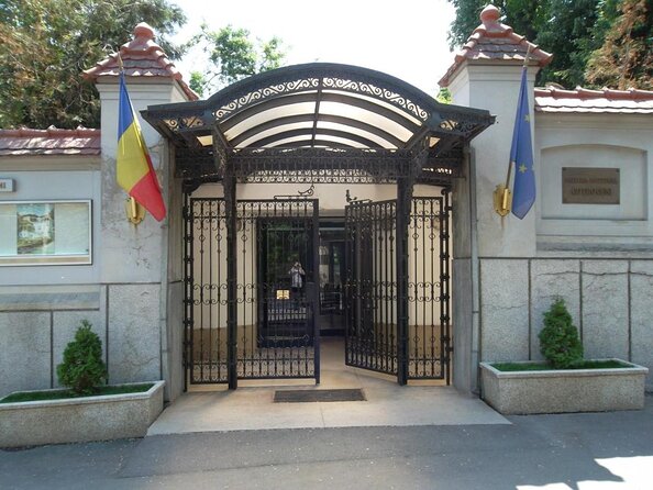 Bucharest Private Tour, Parliament Palace, Ceausescu House Visit - Key points to know before booking