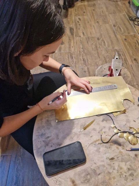 Bucharest: Real Roma Community - Crafting Workshop - Why this Bucharest workshop feels different